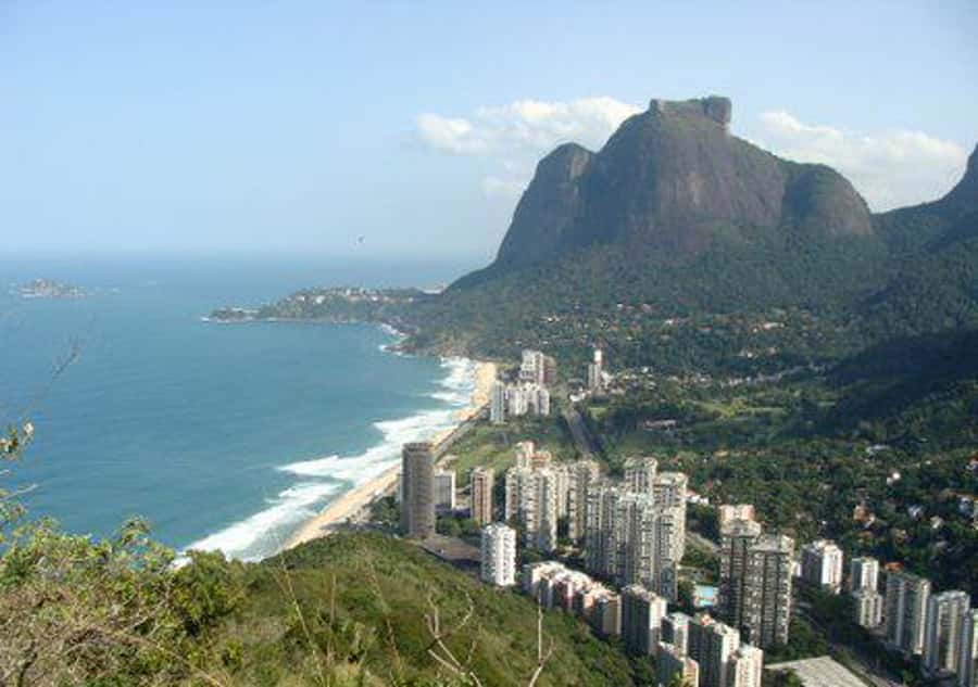 Rio de Janeiro: Vidigal Favela Tour and Two Brothers Hike - What to bring and what to leave behind