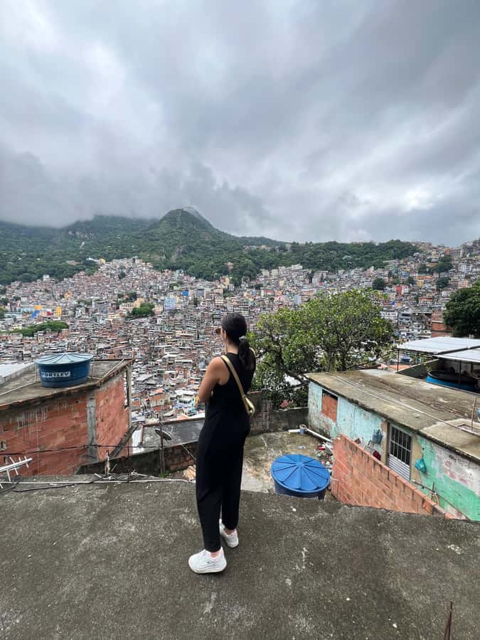 Rio: Favela Rocinha Tour with Local Guide & Secret Spots - Meeting at São Conrado and entering Rocinha