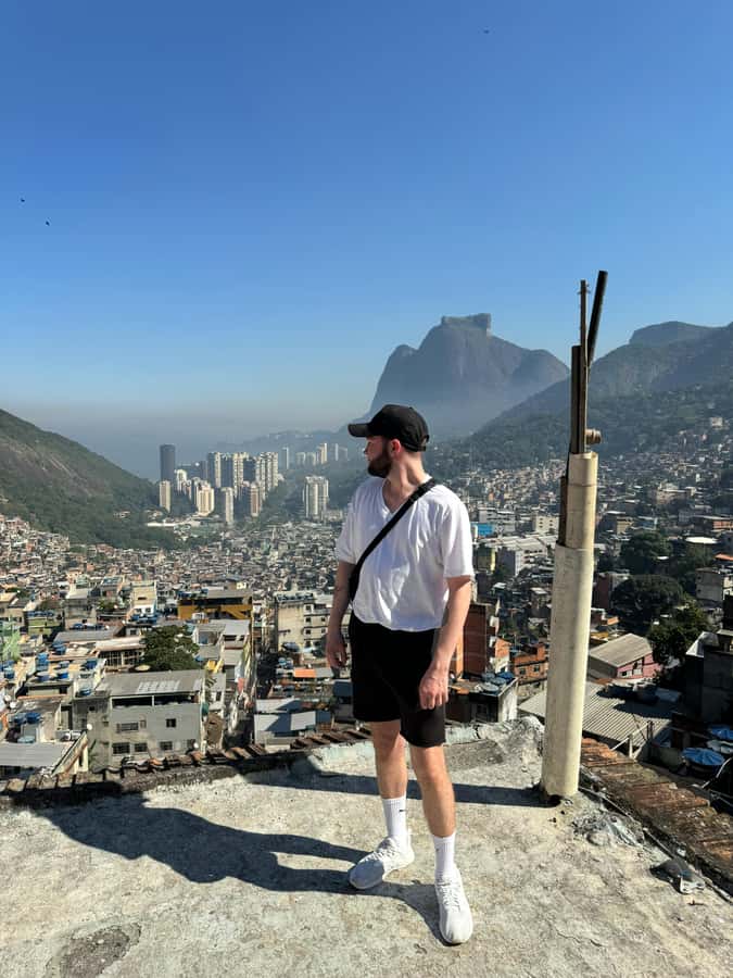 Rio: Favela Rocinha Tour with Local Guide & Secret Spots - Walking the streets and meeting local residents