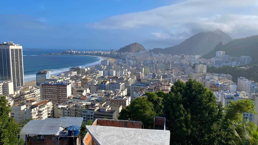 Rio: Favela Tour Imersion in Babilônia and Chapéu Mangueira - Starting at Leme and climbing Ary Barroso