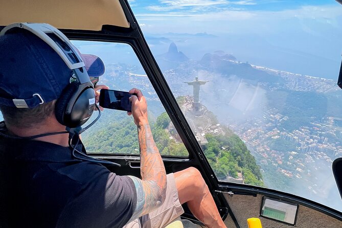 Rio : Helicopter tour at Christ the Redeemer - 30 minutes - Why seeing Rio from above makes sense