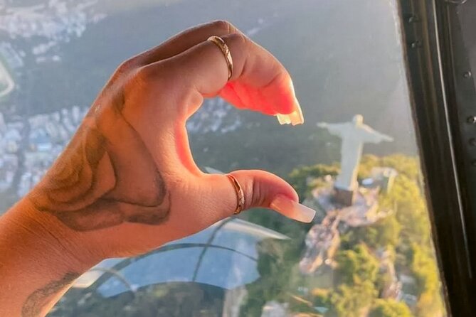 Rio : Helicopter tour at Christ the Redeemer - 30 minutes - Weather, delays, and schedule risk