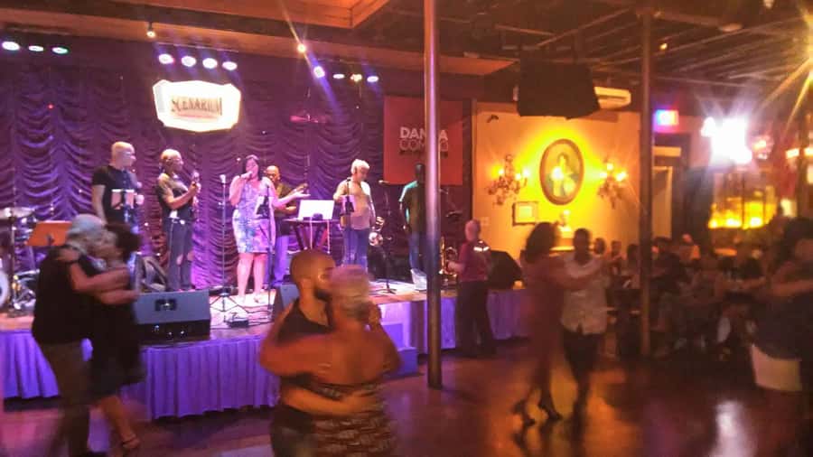 Rio Nightlife for music lovers and party makers: experience! - Samba, percussion, and Brazilian live music