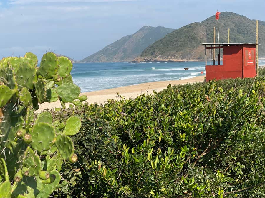 Rio: Pedra do Telégrafo Hiking & Relax in a Wild Beach - Rio’s western coast from the vehicle