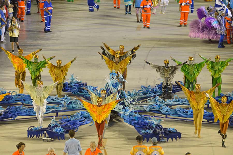 Rio: Premium Carnival Seating with Food, Drinks, & Transfers - A useful break from the noise
