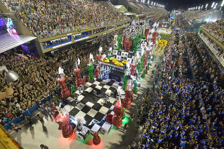 Rio: Premium Carnival Seating with Food, Drinks, & Transfers - Staying until 5:00 a.m. for the final school