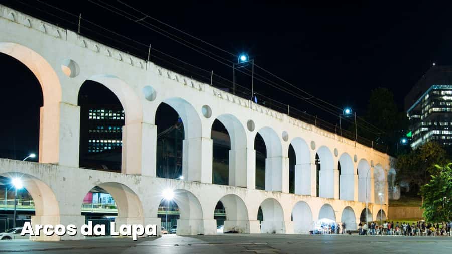 Rio: Pub Crawl on Cachaça and Samba with Transfer - Arcos da Lapa and Circo Voador
