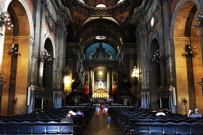 Rio's city walking tour: a glimpse of history and olympic legacy - São Bento Monastery: the tour’s strongest interior