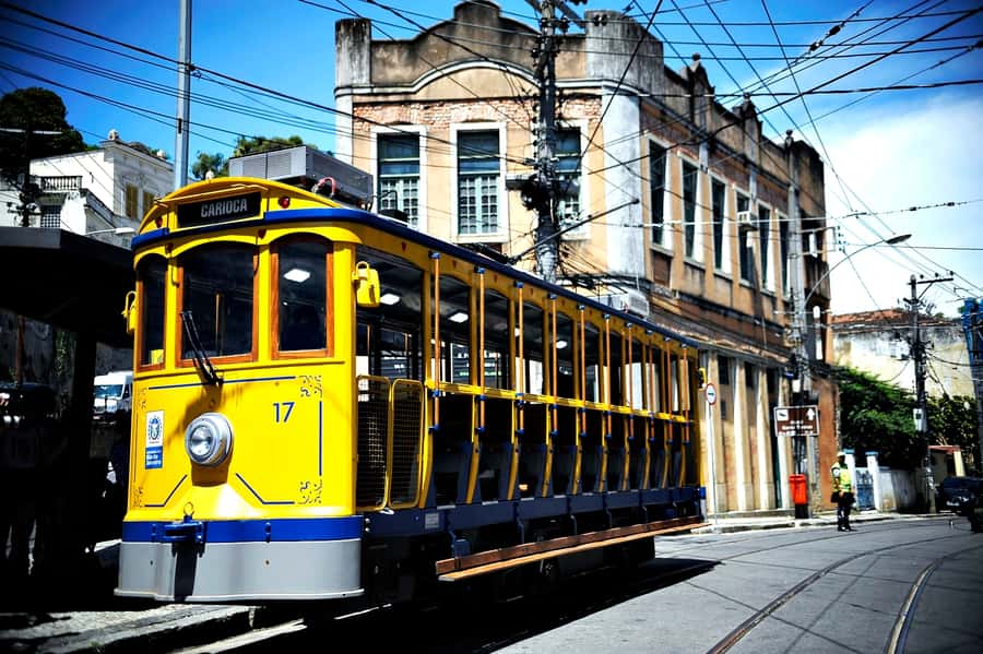 Santa Teresa Culture & Art Walking Tour - Riding the tram across the Lapa Aqueducts