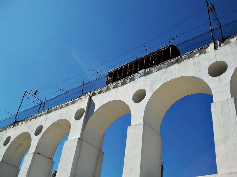 Santa Teresa Culture & Art Walking Tour - From Copacabana to Santa Teresa by public transport