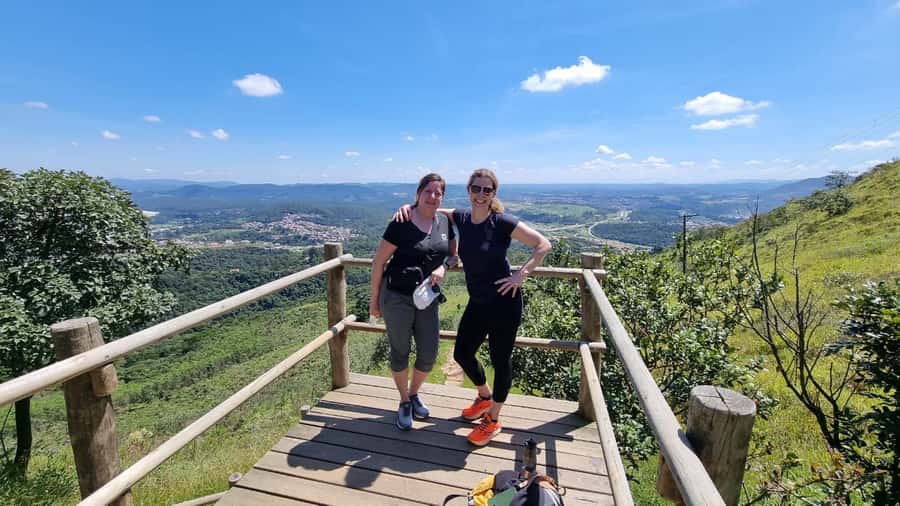São Paulo: Atlantic Forest Hike in Jaraguá Park with Picnic - The 242-step summit climb is short but serious