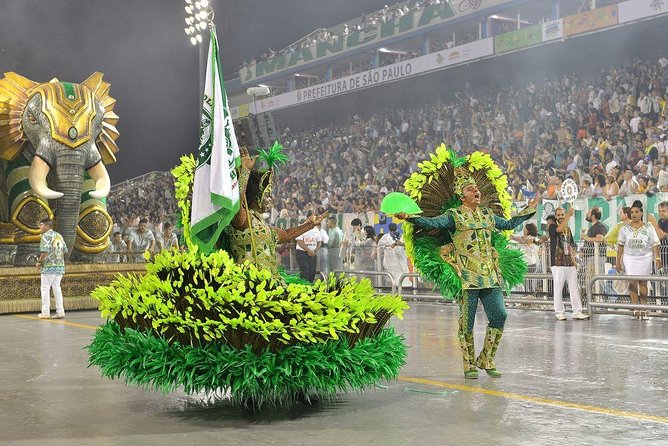 São Paulo Carnival Parade From A Prime Box: With Shuttle, Guide, Food & Drink - The 3:30 a.m. early return