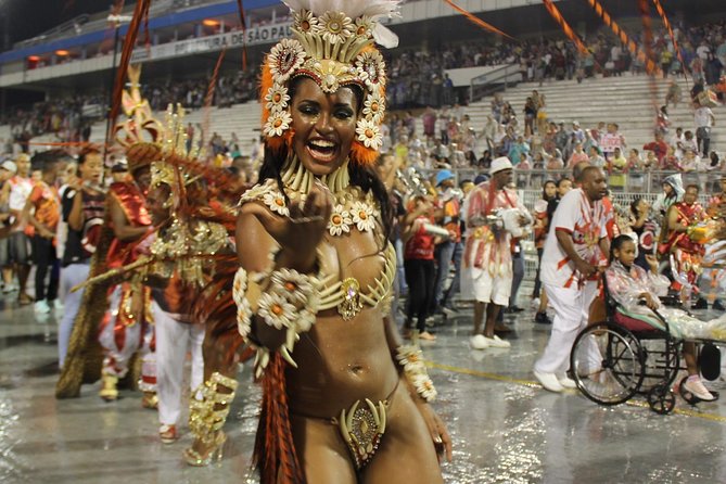 São Paulo Carnival Parade From A Prime Box: With Shuttle, Guide, Food & Drink - Pickup between 8 and 9 p.m.