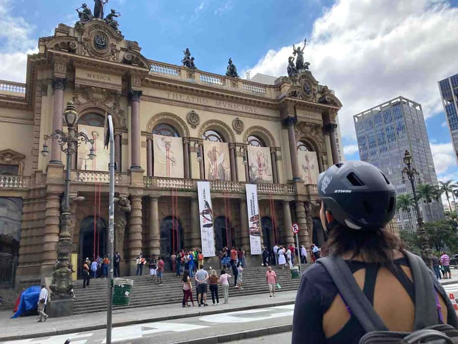 São Paulo: Downtown Historical Bike Tour - MASP, Trianon Park, and Augusta Park