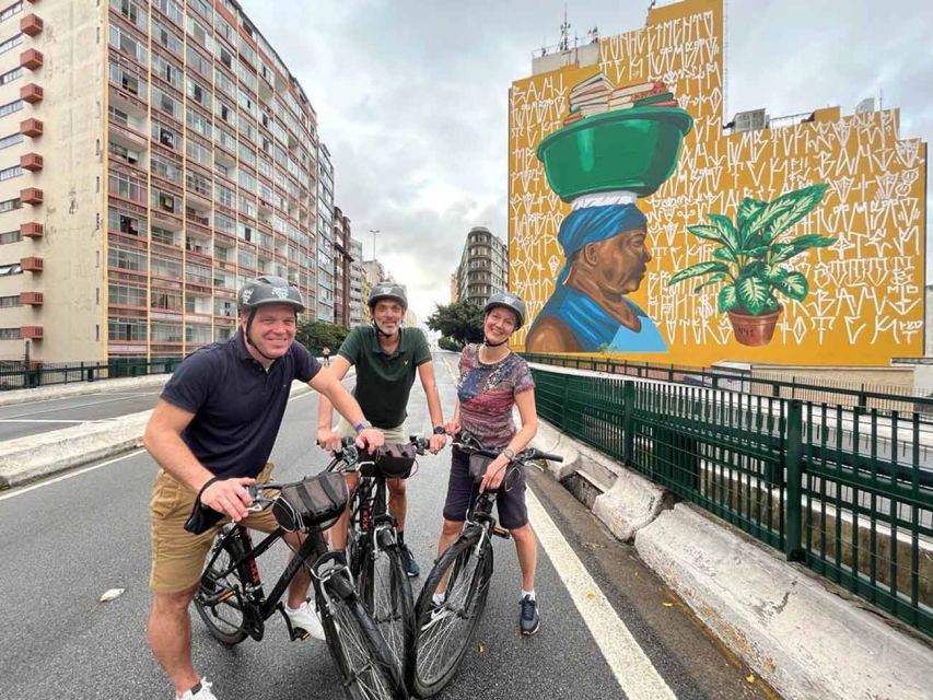 São Paulo: Downtown Historical Bike Tour - Municipal Theater and Vale do Anhangabaú
