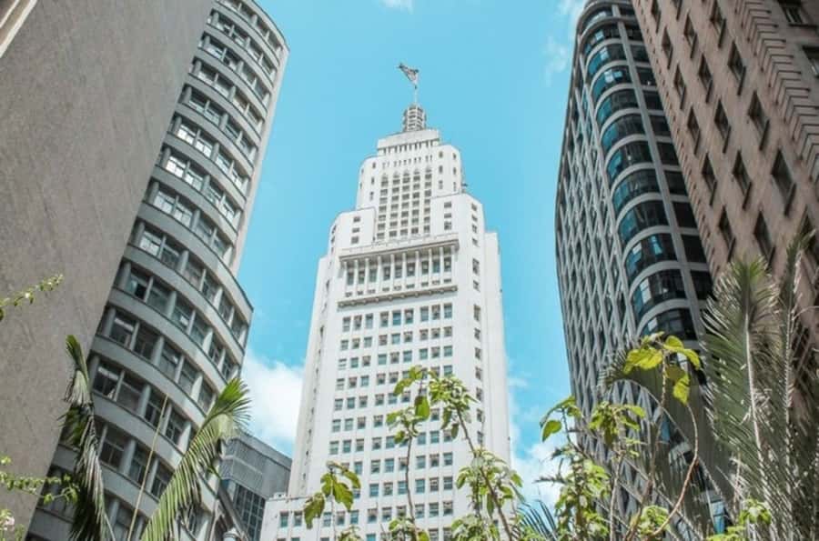 São Paulo: Downtown Walking Tour with Farol Santander Entry - Sé Cathedral and the center’s public spaces