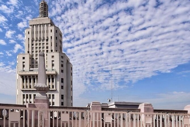 São Paulo : Highlights Walking Tour With A Guide - Mosteiro de São Bento and a quieter change of mood