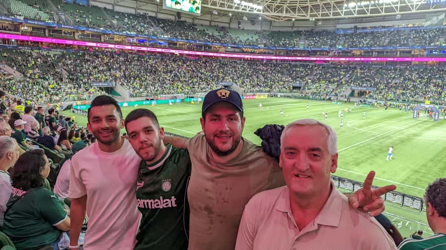 São Paulo: Join a Palmeiras Game Experience with a local - Meeting near Barra Funda Station