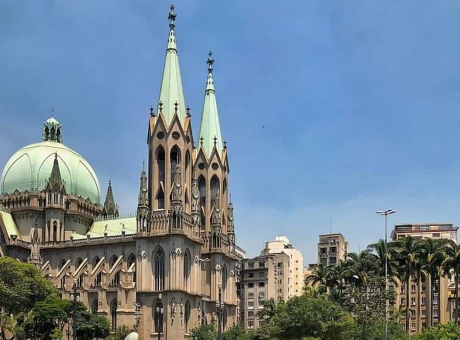 São Paulo : Must-See Sites Walking Tour With A Guide - São Paulo Cathedral and the scale of Sé