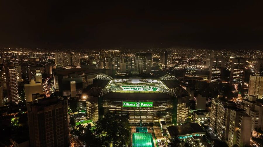 São Paulo: Nightlife Extravaganza Tour with Rooftop Bars - The speakeasy stop adds atmosphere and a sense of place