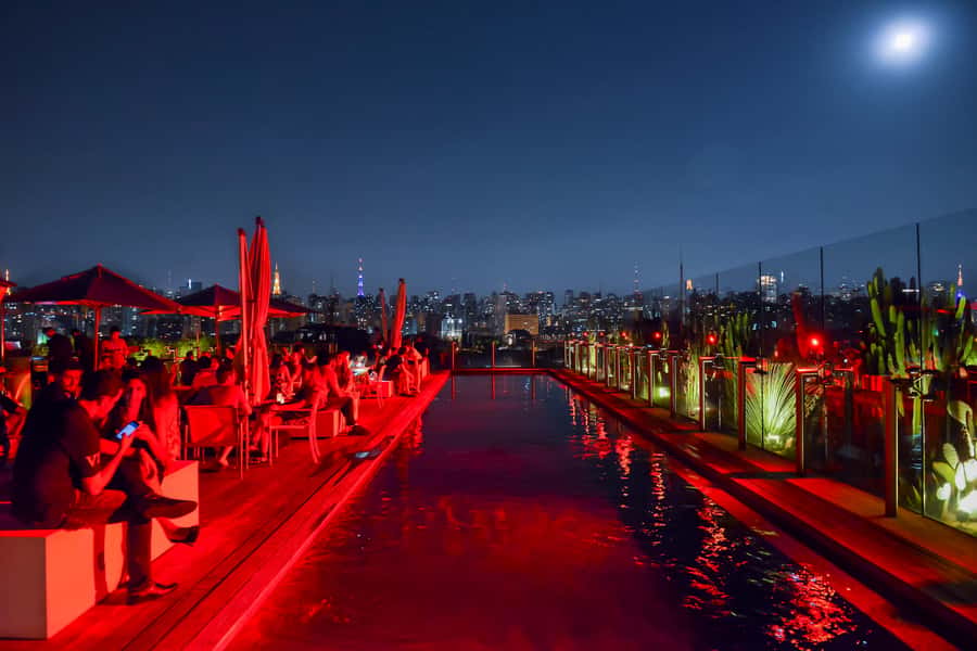 São Paulo: Private 4-Hour Night Tour - Brahma Bar brings in music, beer, and Brazilian food