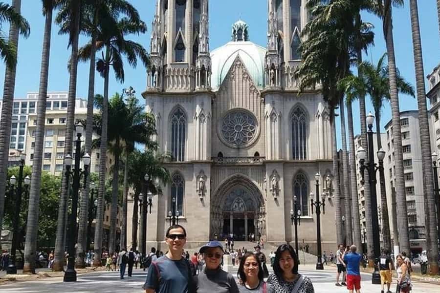 Sao Paulo: Private custom tour with a local guide - What Monica and Roberto add to the experience