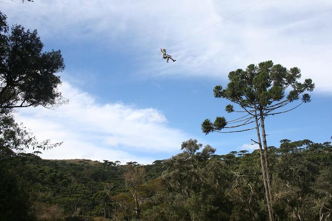 Sapucaí Canopies in Horto Florestal - Campos do Jordão - The 450-meter zipline is the main event