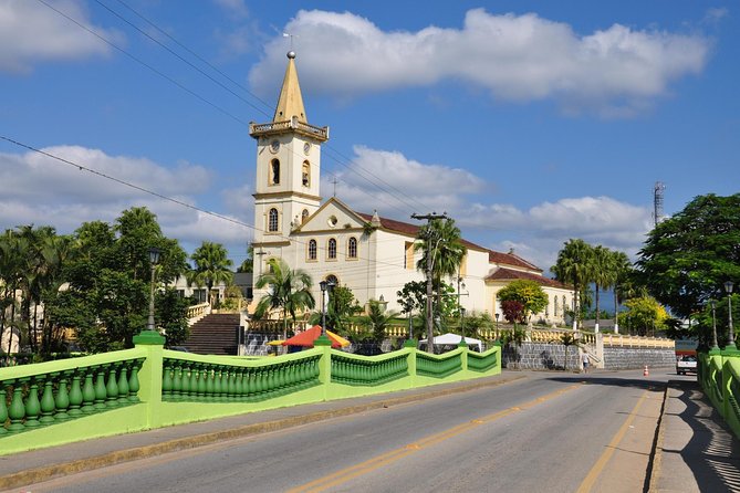 Scenic Train ride to historical cities of Morretes and Antonina - Barreado beside the Nhundiaquara River