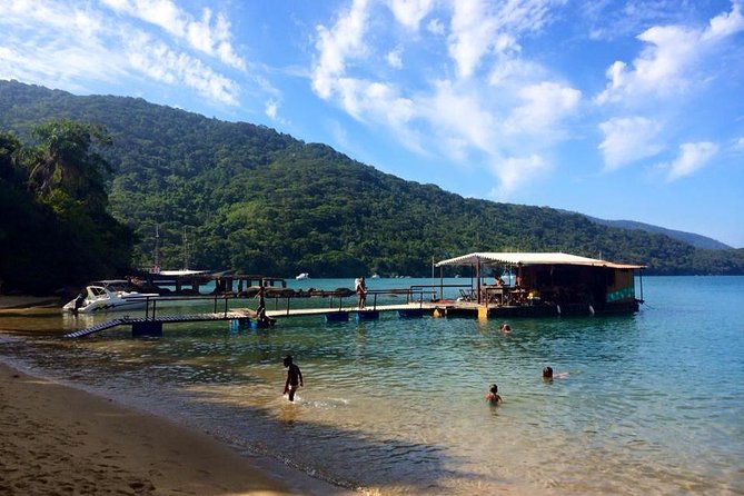 Schooner Shuttle to Lopes Mendes from Vila do Abraao - The 40-minute schooner crossing