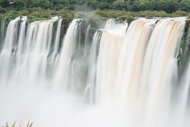 See the best of Iguazu Falls from both sides in just one day - Private transport and the value of the price