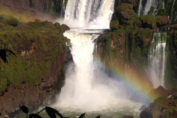 See the best of Iguazu Falls from both sides in just one day - Starting on the Brazilian side