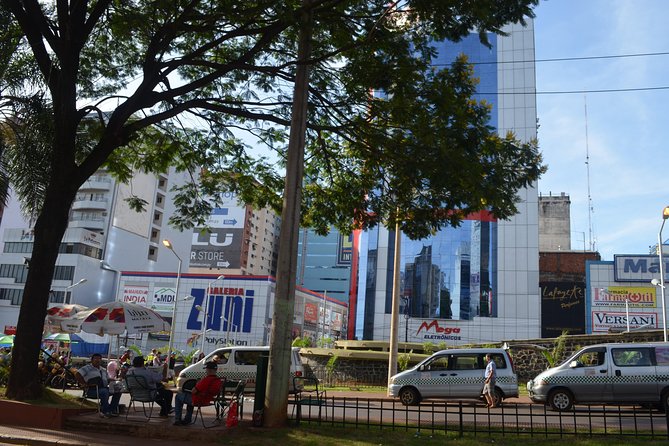 Shopping tour in Paraguay from hotels in Foz do Iguaçu - Who should book this experience?