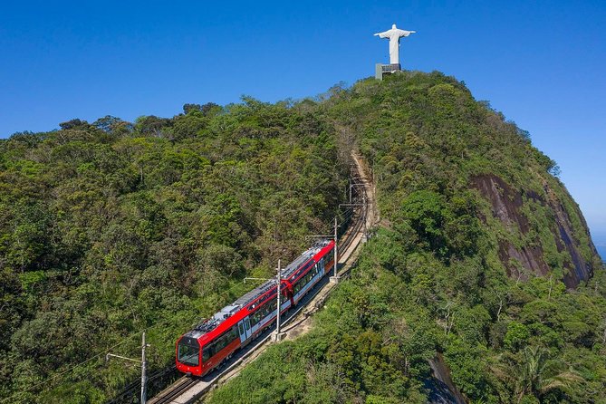 Skip the Line to Christ Redeemer, Sugar Loaf and Barbecue Lunch - A nine-hour introduction to Rio