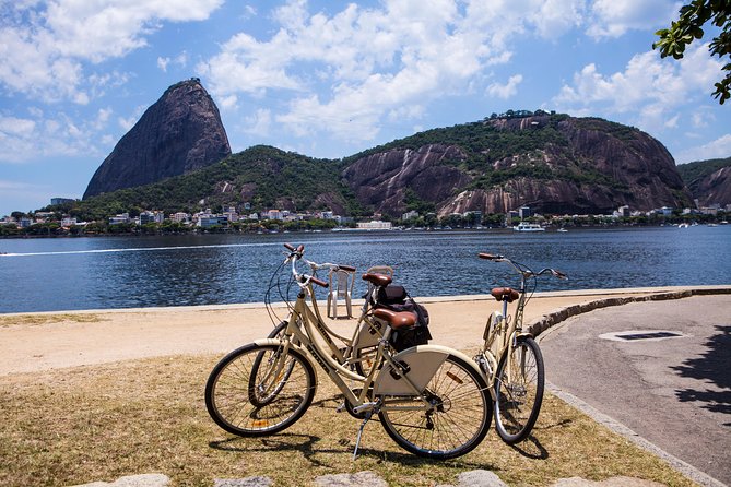 Small-Group Panoramic Bike Tour in Rio de Janeiro - The Guides Shape the Morning