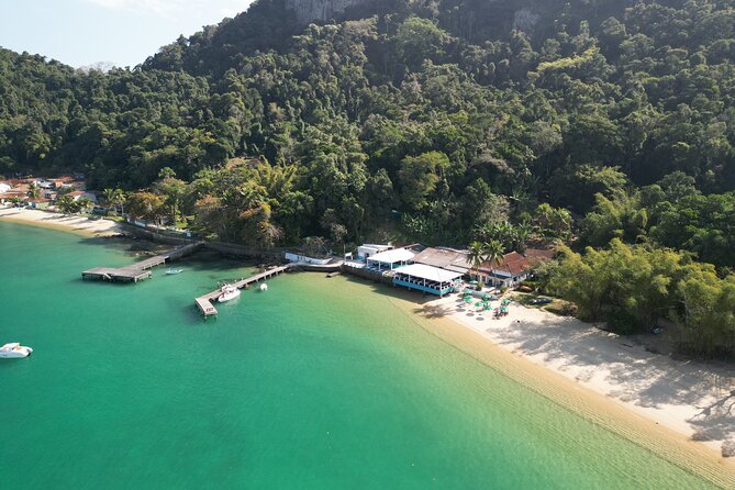 Speedboat ride - Paradise Islands - Angra dos Reis - Dentista Beach on Gipóia Island