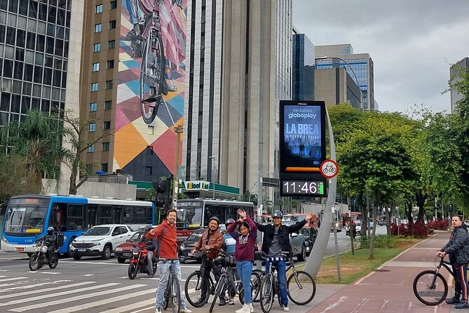 Street Art and Park Bike Tour - Carandiru brings a darker chapter into the ride