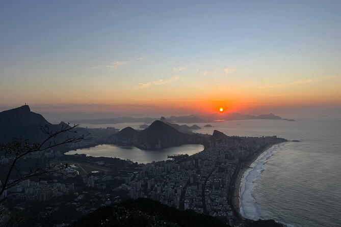 Sunrise at Morro 2 Irmãos - Vidigal - Rio de Janeiro - Key points to know before you book