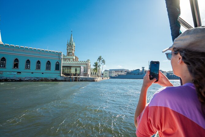 Sunset Boat Tour with Beer, Water, Soda and Snacks included - Niterói and the Museum of Contemporary Art