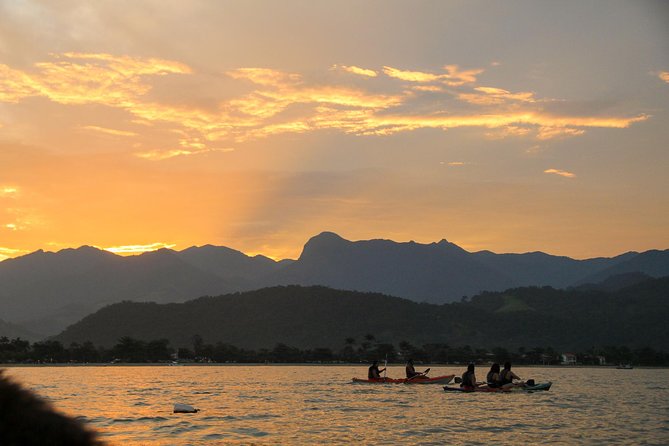 Sunset Kayaking - Getting comfortable before launching