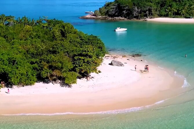 Super Blue Lagoon in Angra dos Reis - What the six-hour boat day feels like