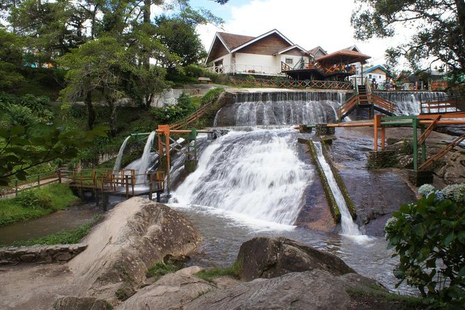 The Brazilian Switzerland - Day Trip on Campos do Jordão from São Paulo - First look at the City Portal and mountain neighborhoods