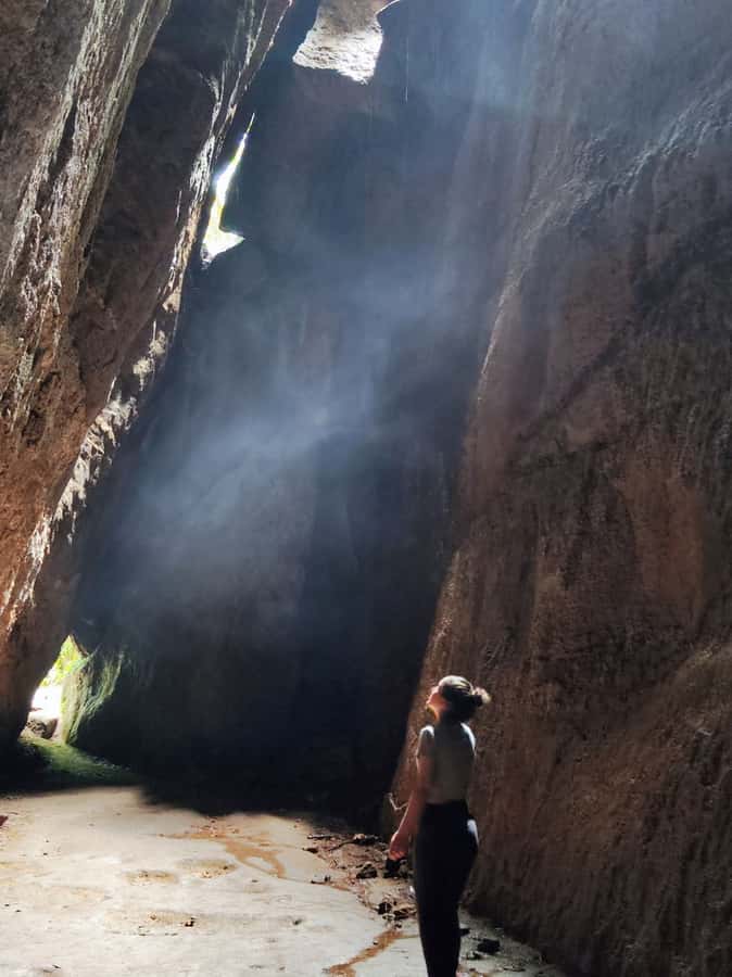 Tijuca Forest´s hike: caves, waterfalls and great views - Meeting at Praça Afonso Viseu