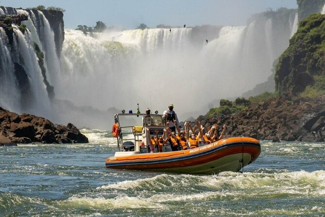 Tour 1 day: Brazilian Falls and Bird Park - Pickup Requires Care at the Border