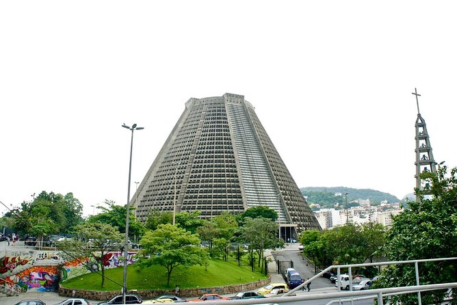 Tour 1 day in Rio de Janeiro with Buffet Lunch! - Selarón Steps and a short burst of public art