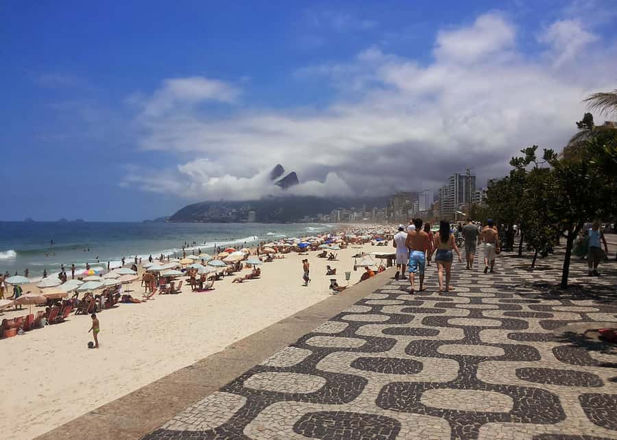 Tour Arpoador Sunset: Copacabana History & Stunning Sunset - Key things to know before booking