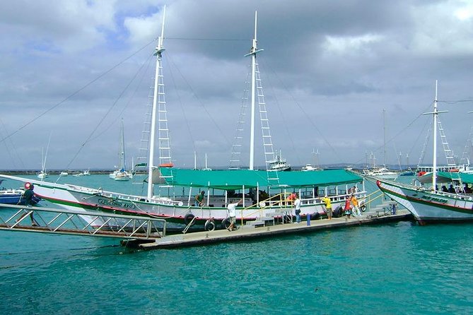 Tour to the Frades Islands and Itaparica, from Salvador - Ba - Starting at the Tourist Terminal in Comércio