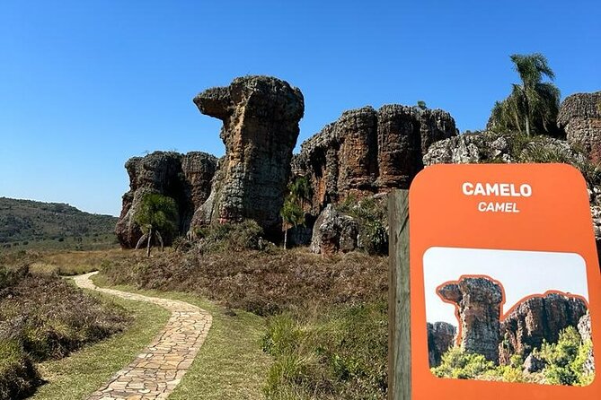 Tour to the State Park of Vila Velha - Golden Lagoon and Furnas bring a different view