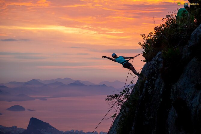 Trail and Rappel on Morro Dois Irmãos - From Praça do Vidigal to the trail