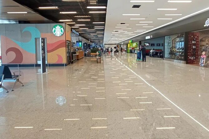 Transfer Florianópolis Airport from Balneário Camboriú and region by Centrotur - Hotel Drop-Off in Balneário Camboriú