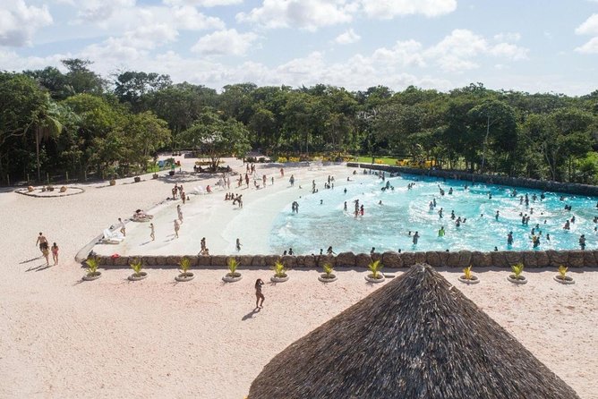 Valparaiso Acqua Park Admission Ticket - Arriving early for the best poolside position